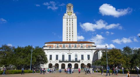 Students walking on Main Mall